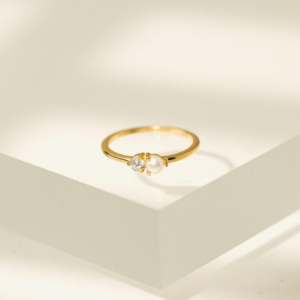 Luma Gemstone Ring - Pearl + Cubic Zirconia